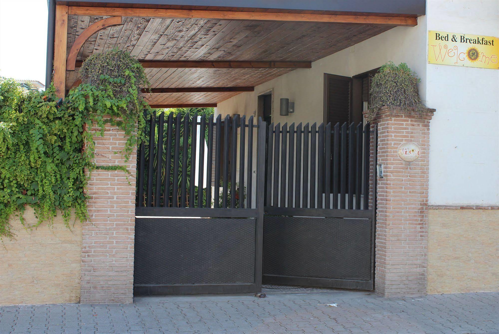 B&B Pompei Welcome Bagian luar foto